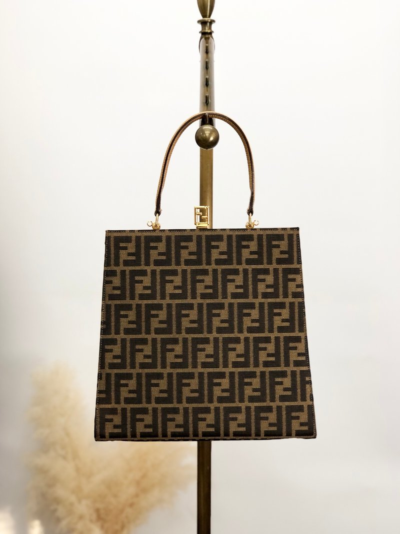 【日本直送，二手包装】FENDI Zucca 手提包棕提花口金包vintage vintage 老tixxhz - 手提包/手提袋 - 棉．麻 咖啡色