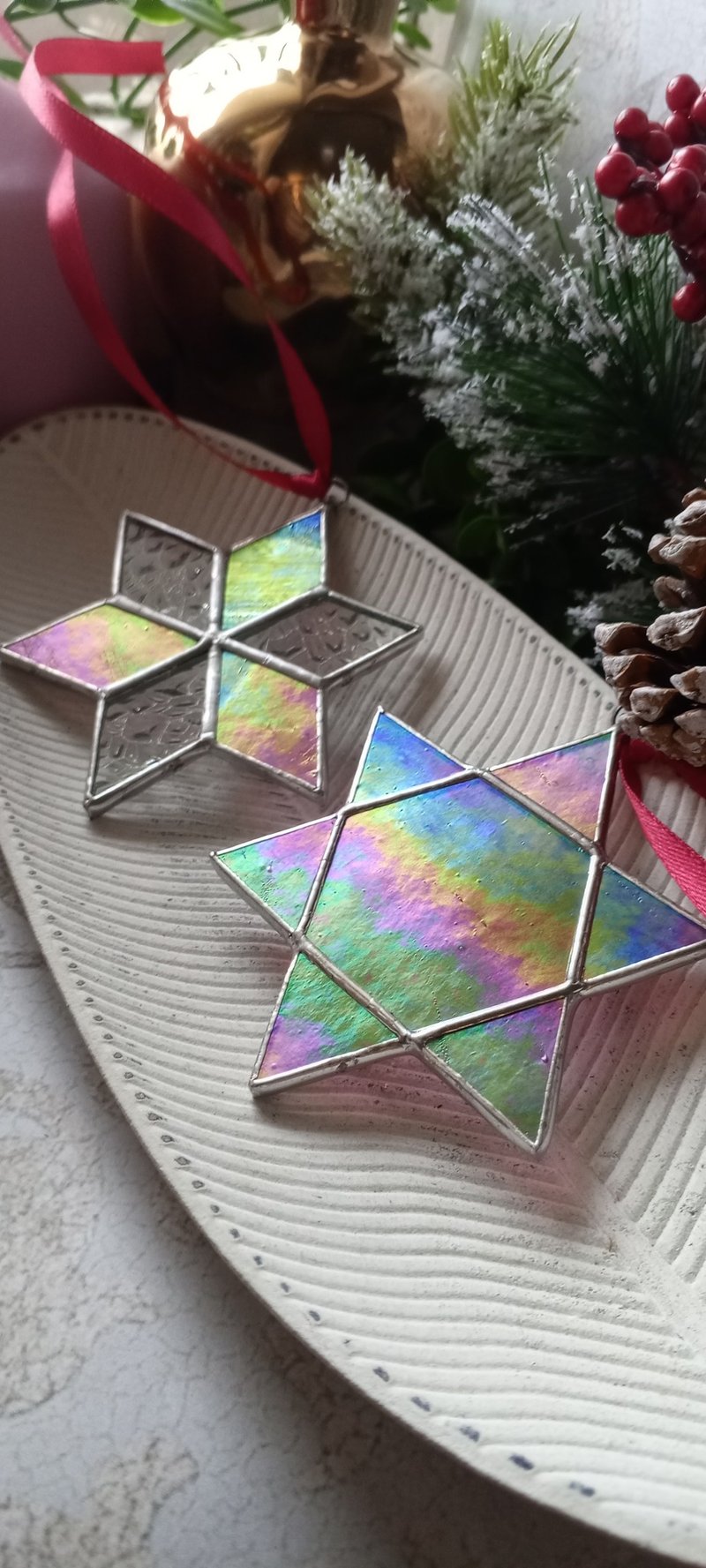 一组2个雪花太阳捕捉器 梅尔卡巴 圣诞饰品，简约彩绘玻璃 - 其他 - 玻璃 多色