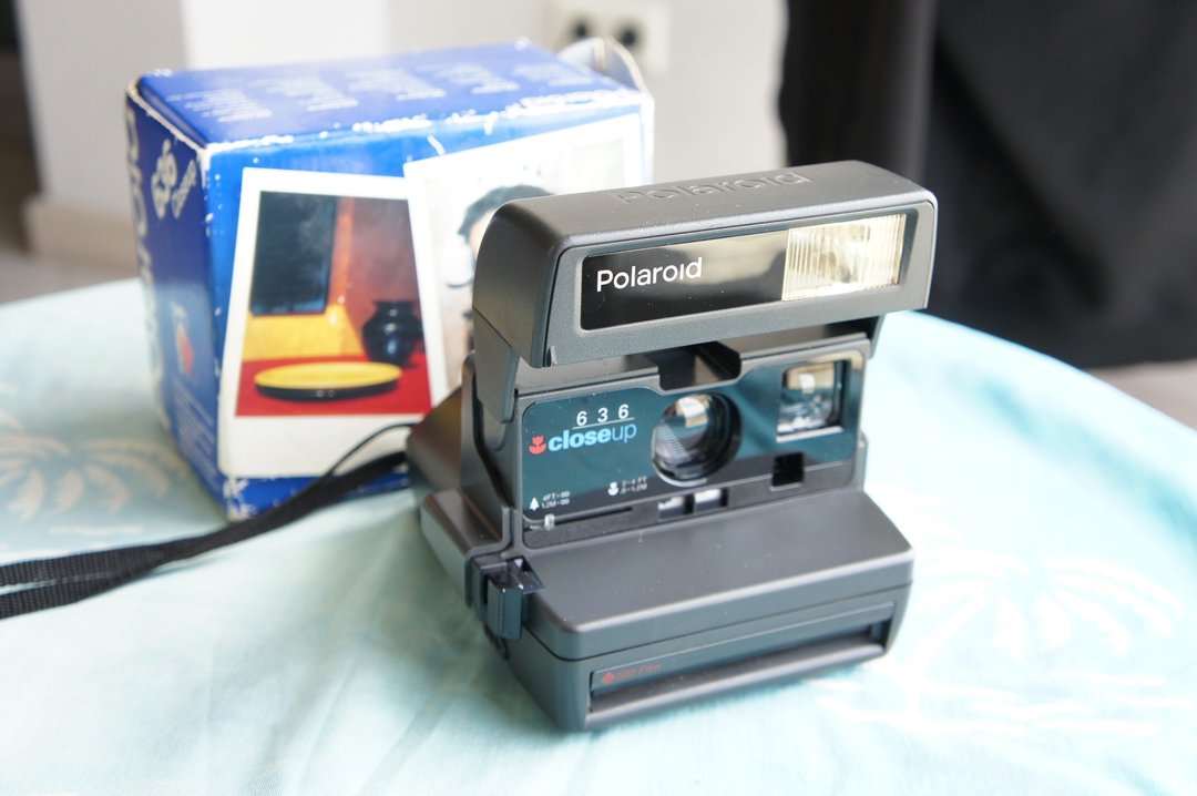 Polaroid 636 特写拍立得相机，原厂宝丽来，附原厂盒 - 相机 - 其他材质 