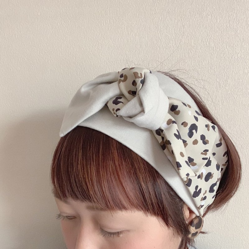 LEOPARD DOTS 柄 × T-shirt ribbon   ヘアバンド リボンターバン - 发饰 - 棉．麻 卡其色