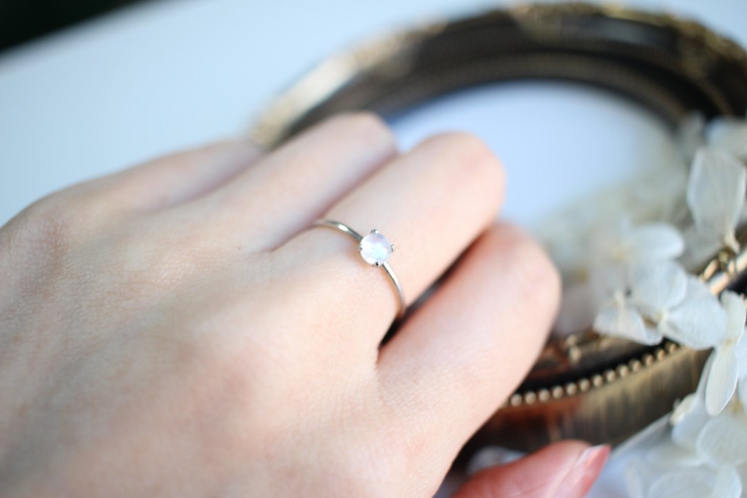 Rainbow Moon Stone ring   SV925 - 戒指 - 石头 透明
