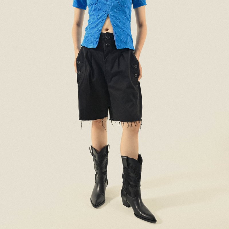 【NaSuBi Vintage】扣饰缀饰日本制五分古着短裤 - 女装短裤 - 棉．麻 黑色