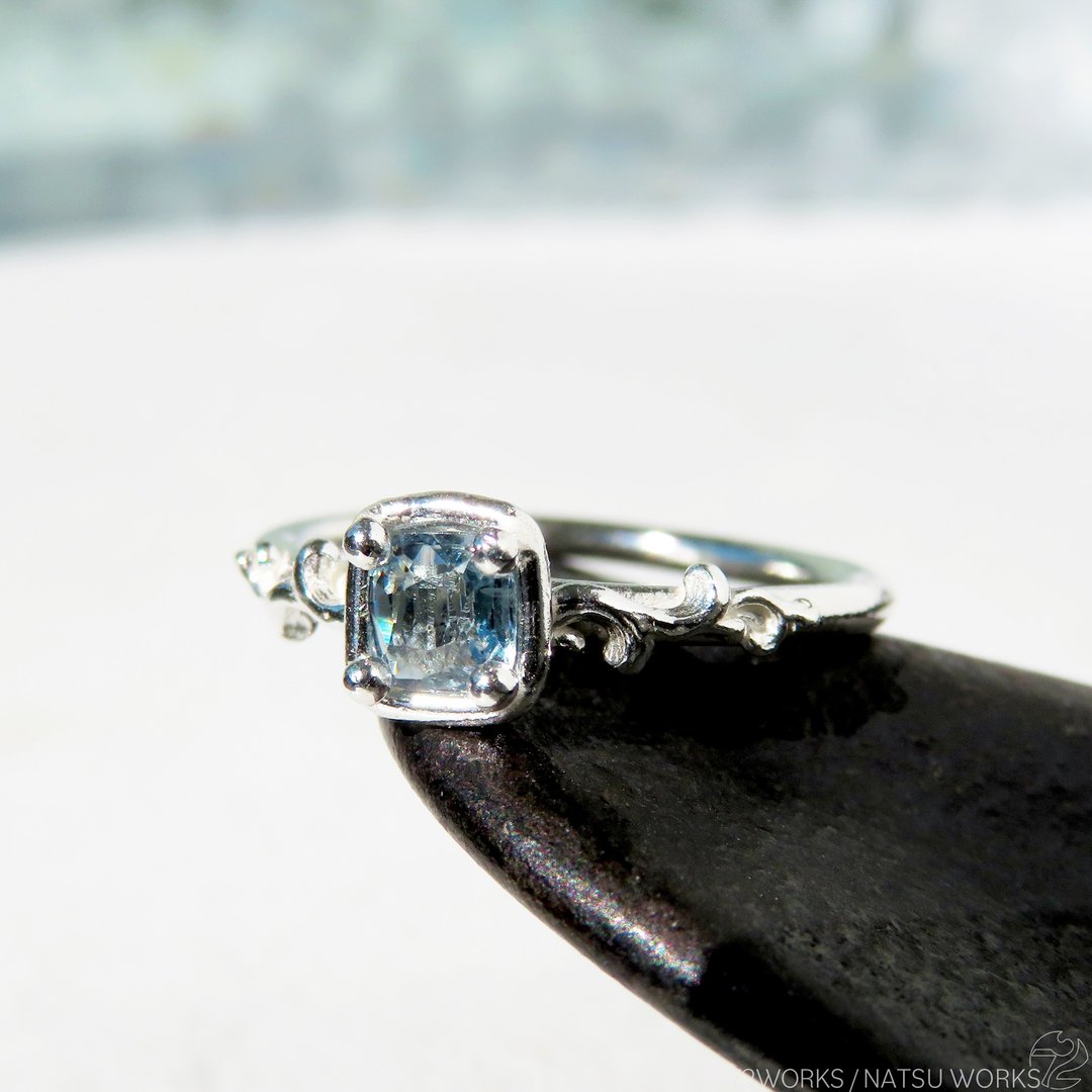Botanical Blue Spinel Ring - 戒指 - 宝石 蓝色