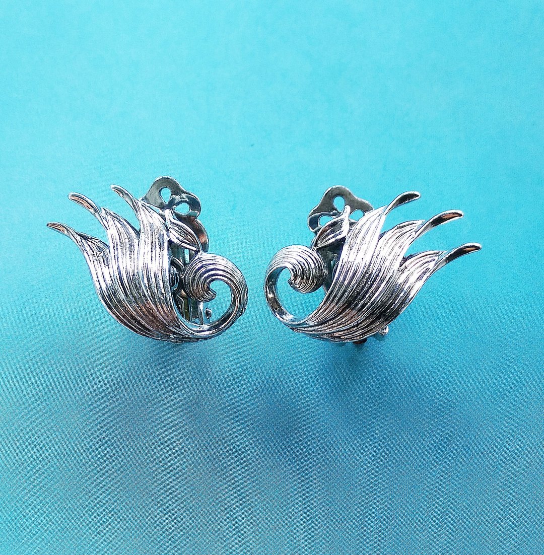Vintage Jewelry 西洋古董饰品 银色调 羽毛翅膀 夹式耳环 - 耳环/耳夹 - 其他金属 银色