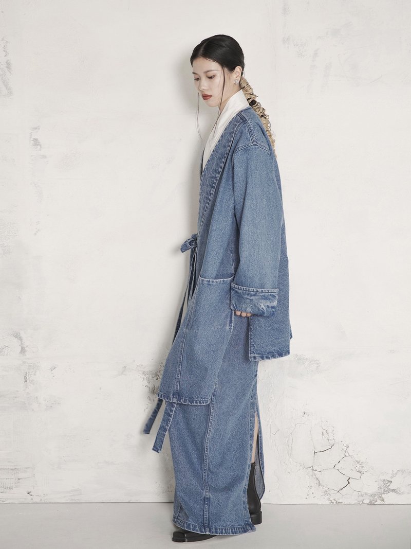 怀旧浅蓝 中式漢服丹寧長外套 無性別穿搭 - 女装上衣 - 其他材质 蓝色