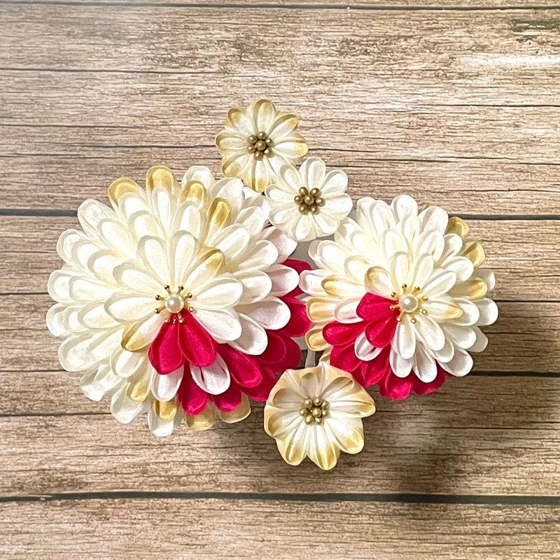 以日本传统工艺（簪子和 U 形针）制作的华丽发饰套装 - 发饰 - 丝．绢 