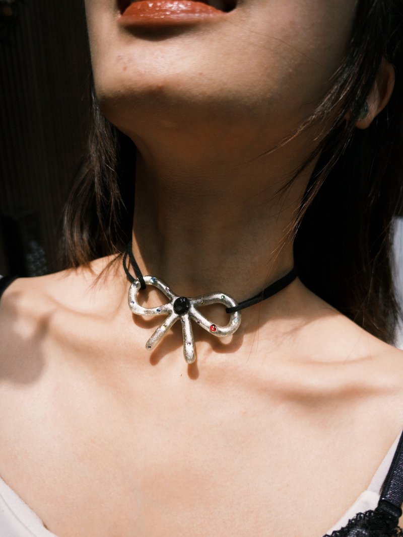 糖霜蝴蝶项链-定制珠链款 - 项链 - 树脂 银色