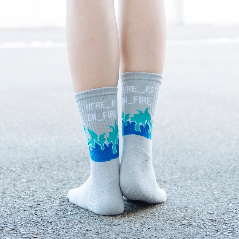 燃烧反应 灰底蓝 厚底中性袜子 - 袜子 - 棉．麻 多色