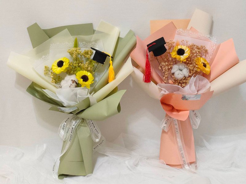 【蓝芯手作】学士帽毕业花束 毕业送礼 情人节花束 生日 香皂花 - 摆饰 - 植物．花 