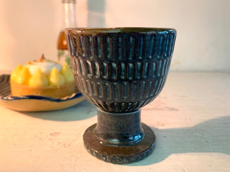 素雅刻纹陶制高脚杯_陶制容器 - 茶具/茶杯 - 陶 咖啡色