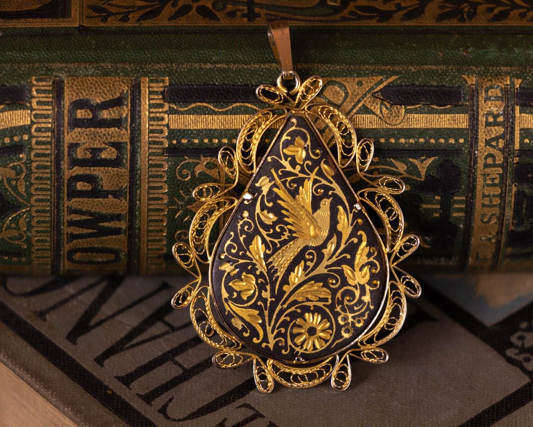 西班牙古董 大马士革24K金镶嵌工艺 花鸟图腾 掐丝镶边镀金水滴坠 - 项链 - 24k 金 金色