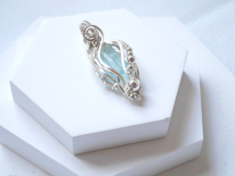 海蓝宝原石颈链 - 项链 - 纯银 