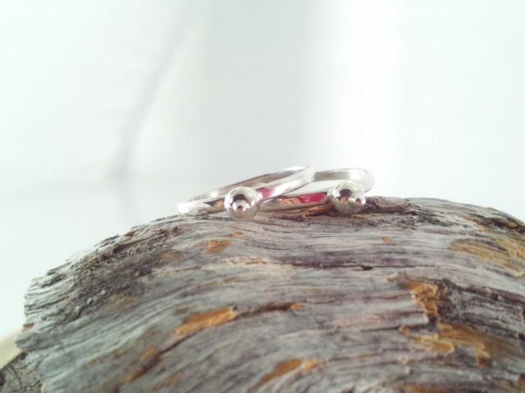 Nose Antenna Stacking Silver Ring (2) - 戒指 - 其他金属 银色