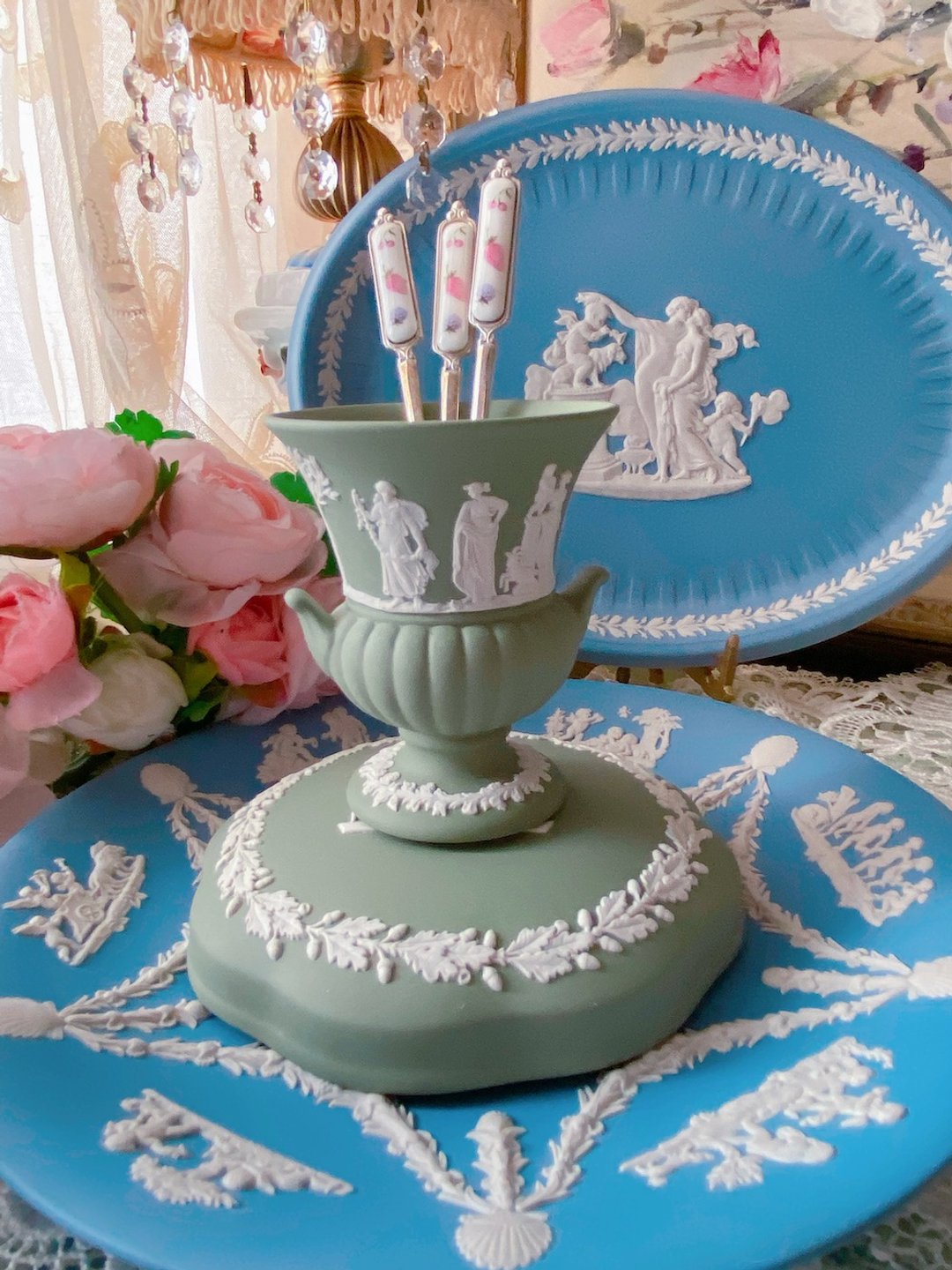 英国制Wedgwood jasper 绿色碧玉浮雕希腊神话花瓶摆件糖罐收纳罐 - 花瓶/陶器 - 瓷 绿色