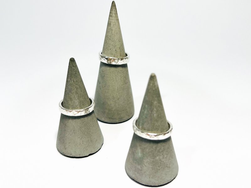 水波戒【RSB1002】纯银手工戒.手工刻字.雷射刻字.男戒.女戒.对戒 - 戒指 - 纯银 银色