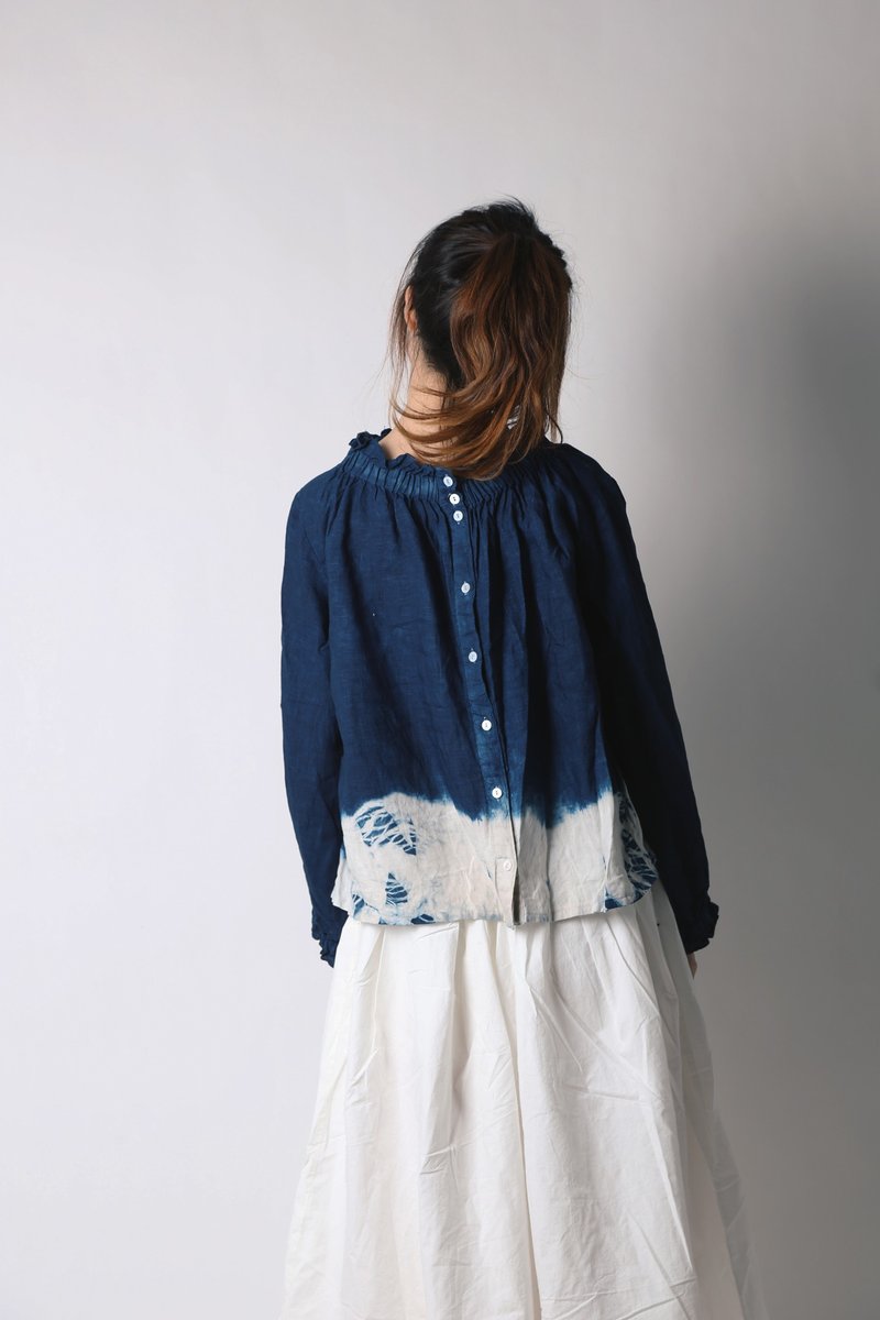 蓝染静谧宫廷风亚麻衬衫 two way正反两穿 - 女装衬衫 - 棉．麻 蓝色