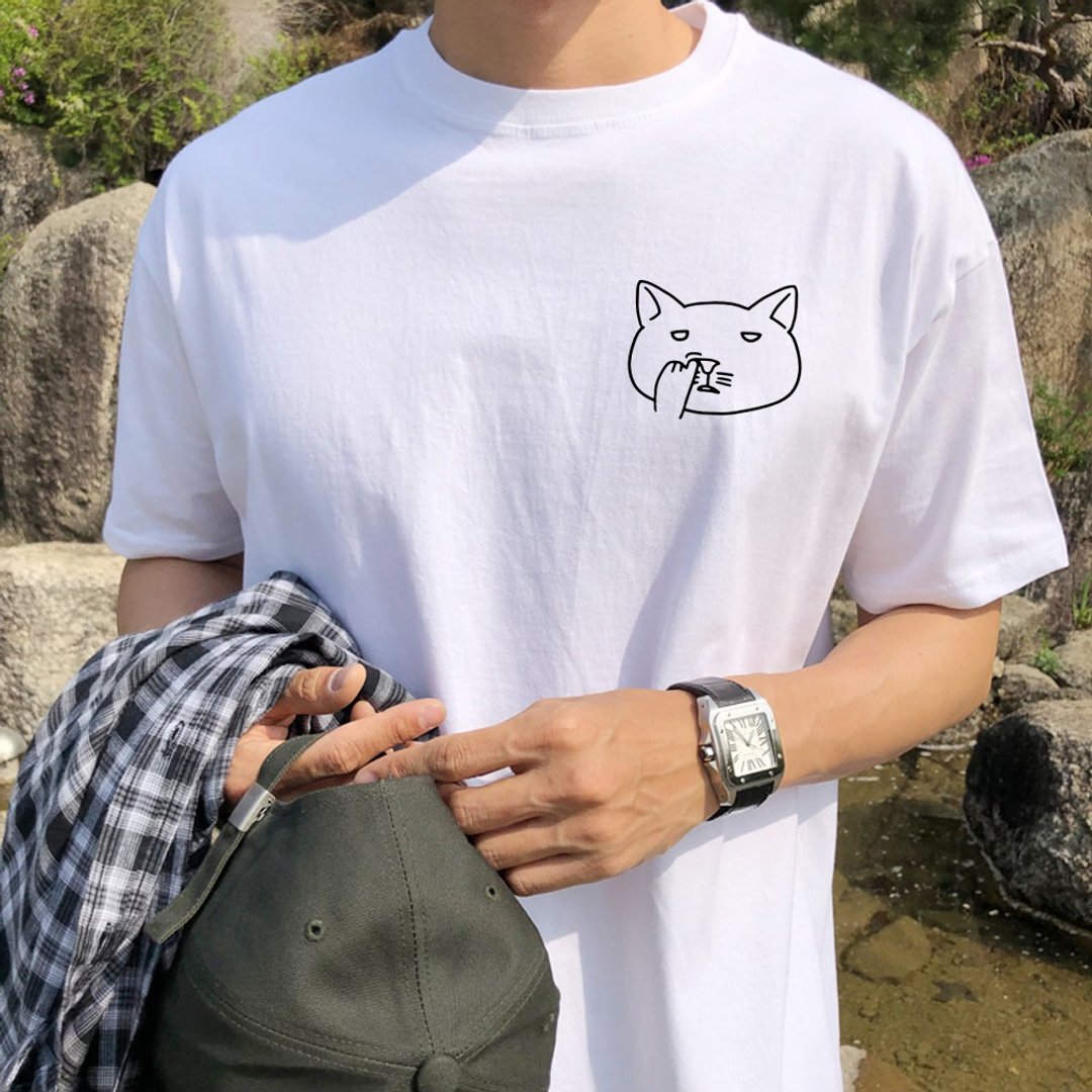 左胸 Nose Picking Cat 短袖T恤 白色 猫咪挖鼻孔 厌世礼物 - 男装上衣/T 恤 - 棉 白色