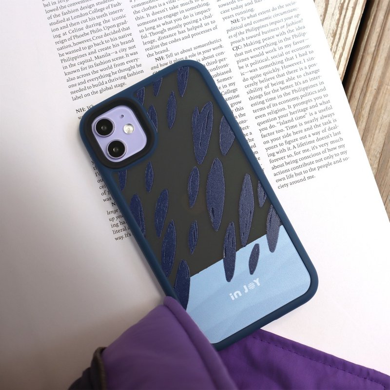 iPhone 17/15 手机壳∣漫步雨中 磨砂 MagSafe 磁吸防摔手机壳 - 手机壳/手机套 - 塑料 蓝色