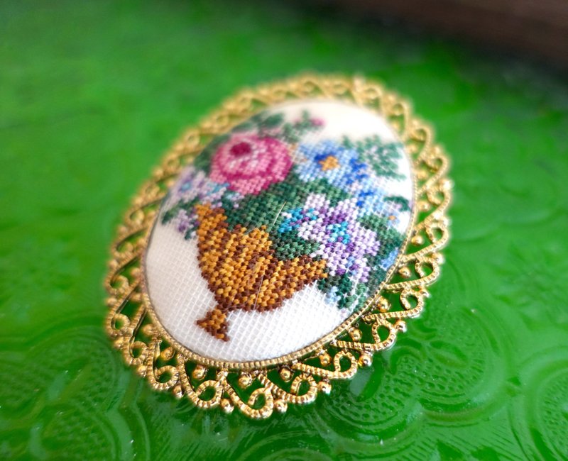 稀少古董老件英国高级十字绣镀K金颈链吊坠胸针 二手古着 - 项链 - 其他材质 银色