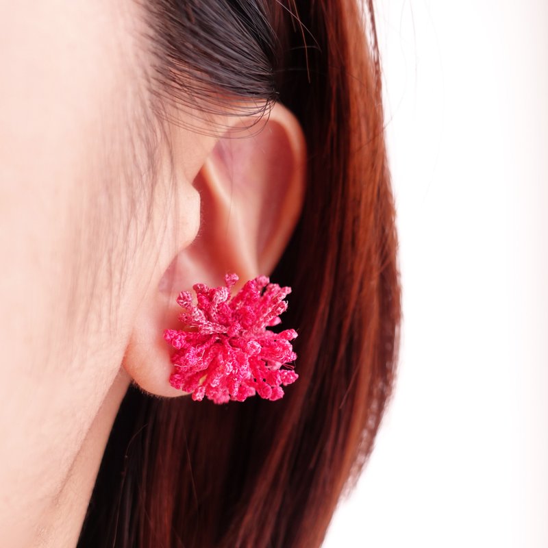 粉红烟火 刺绣 耳针式耳环 / 一对 - 耳环/耳夹 - 绣线 粉红色