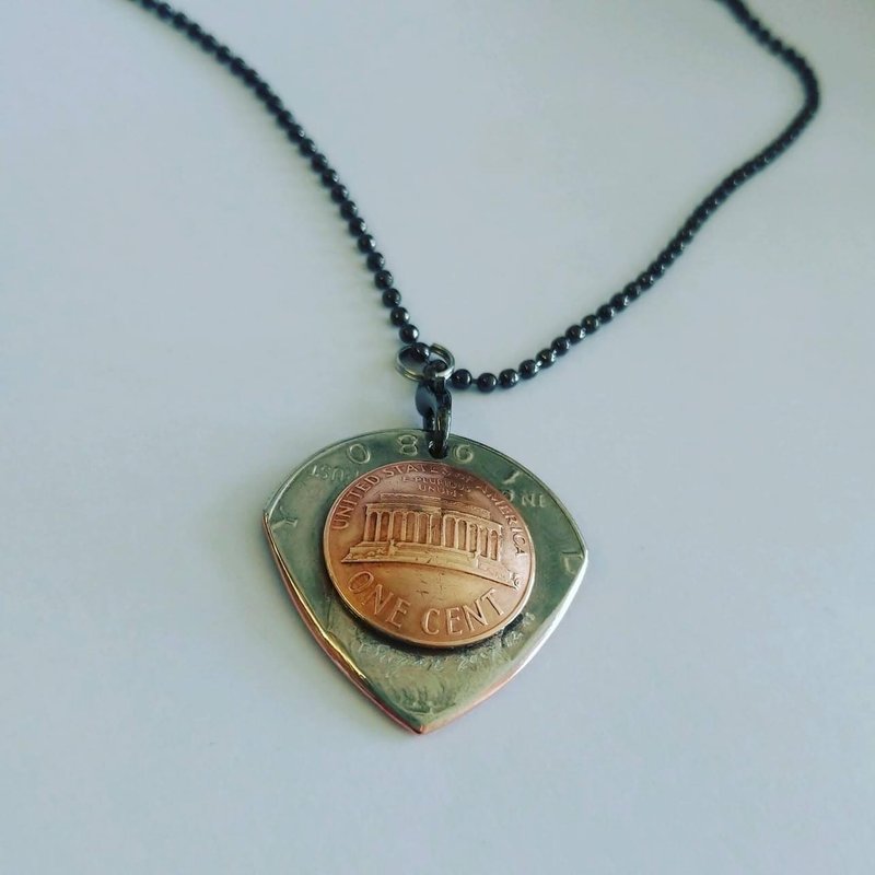 美国50美分(加1美分)结他拨片 - 项链 - 铜/黄铜 