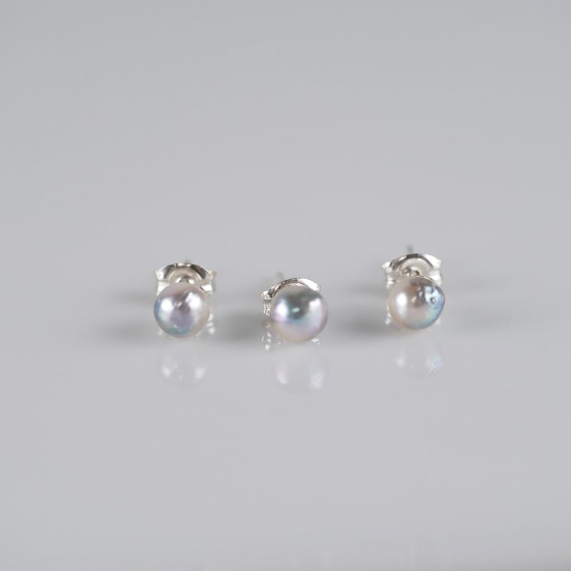 Silver925 One-ear natural Akoya pearl earring - 耳环/耳夹 - 纯银 灰色
