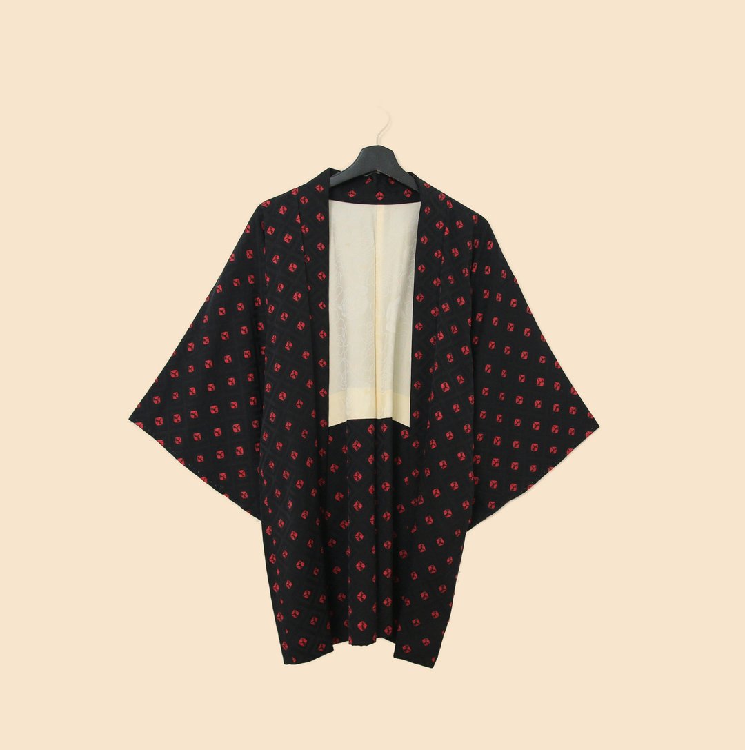Back to Green-日本带回羽织 红格纹 图腾kb-12/vintage kimono - 女装休闲/机能外套 - 丝．绢 