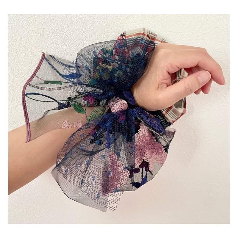 带有丝带的可持续 Shushu - 发饰 - 其他材质 黑色