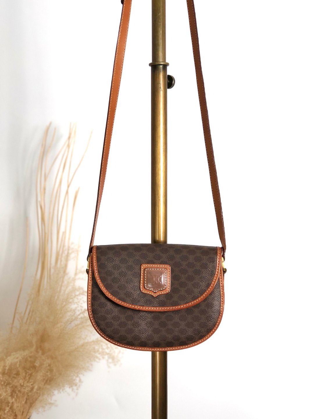 【日本直送 名牌中古包】CELINE  સેલિન Макадам 侧背包 棕色 压纹 Logo PVC vintage 古董 ezwy2j - 侧背包/斜挎包 - 防水材质 咖啡色
