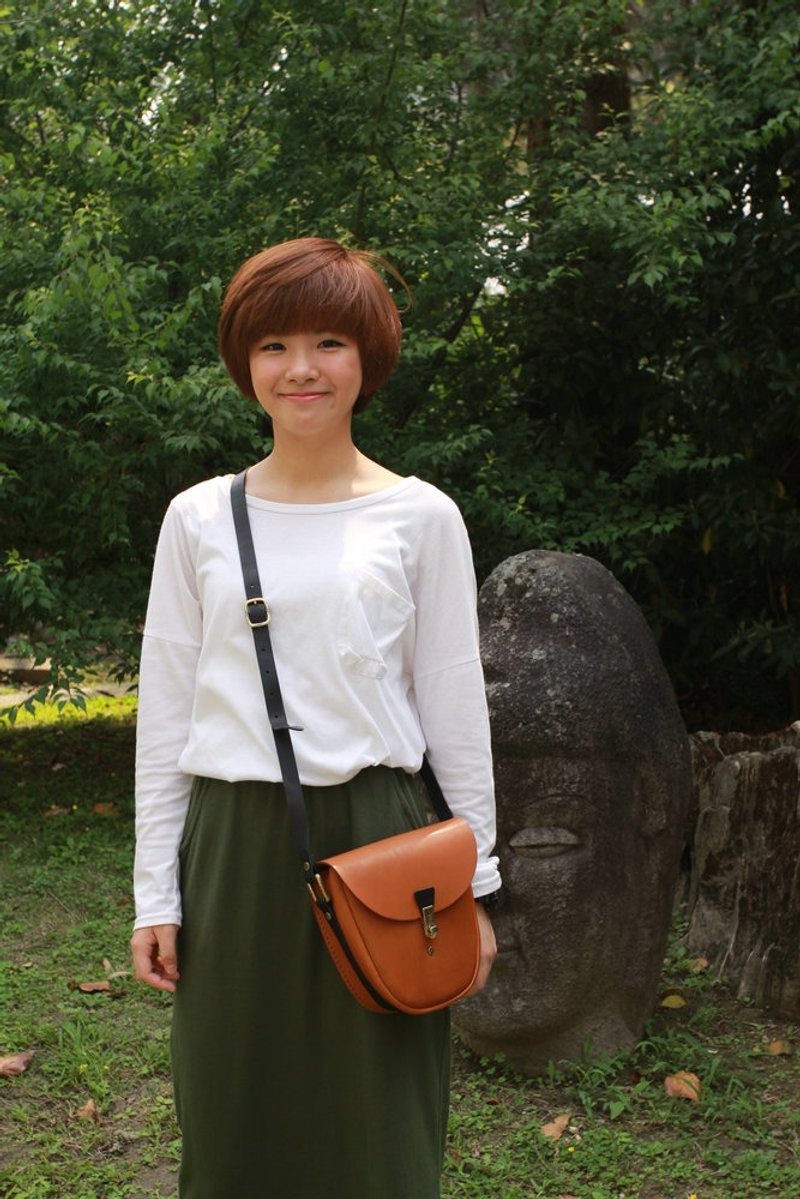 JIMMY RACING 罗马爱情故事单肩斜背马鞍包-驼色 0329154 - 侧背包/斜挎包 - 真皮 咖啡色