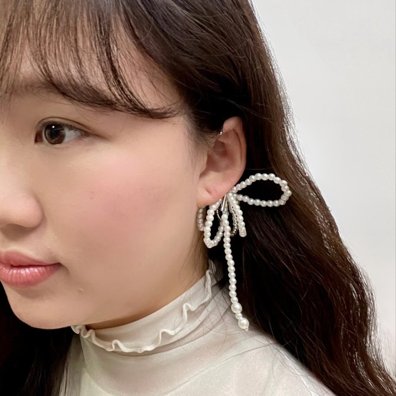 翩翩精灵珍珠耳挂 - 耳环/耳夹 - 树脂 白色