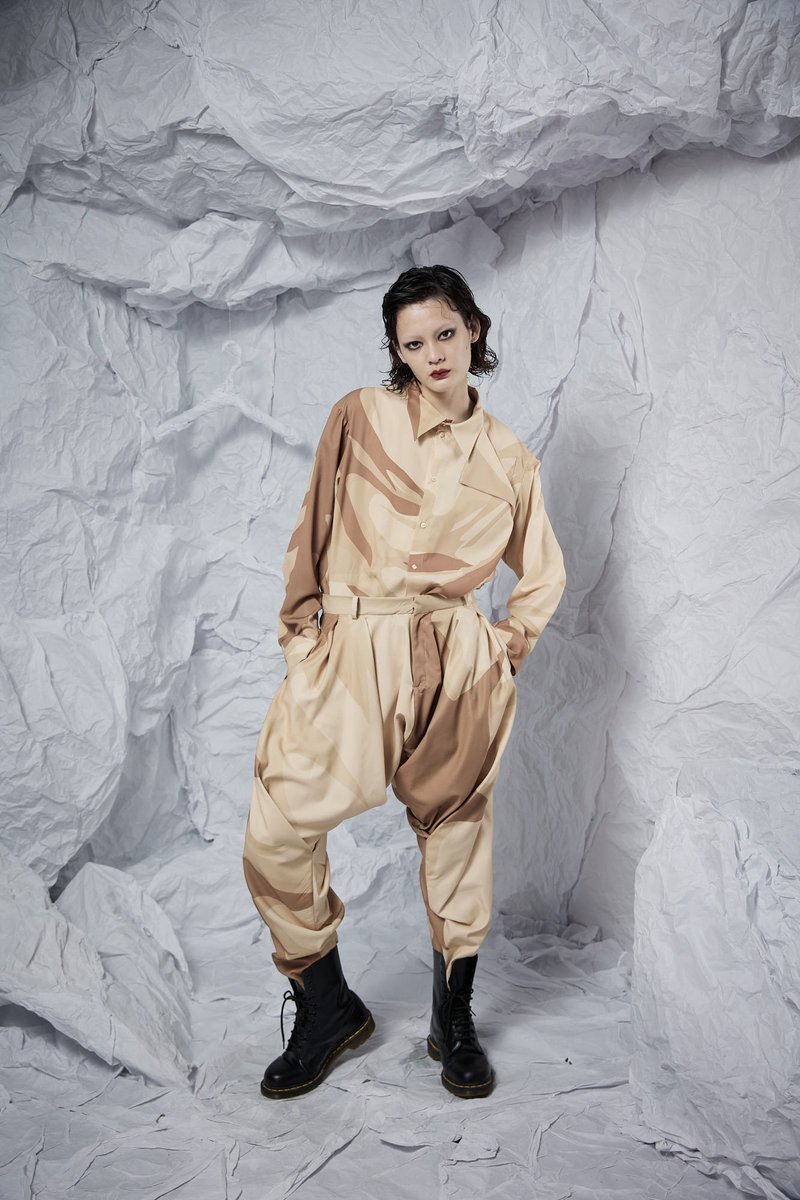 INF 22SS  2D卡其印花多活褶低档一字裤 - 女装长裤 - 聚酯纤维 卡其色