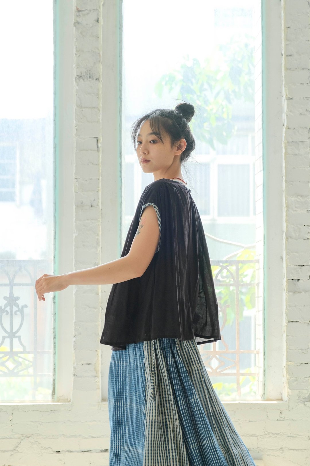 穆斯林棉 圆袖上衣 Black x B041 - 女装上衣 - 棉 黑色