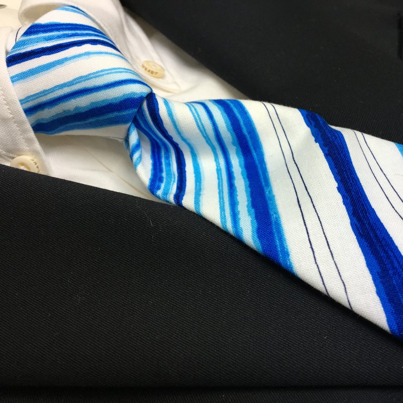 Watercolor painting regimental tie blue necktie - 领带/领带夹 - 棉．麻 蓝色