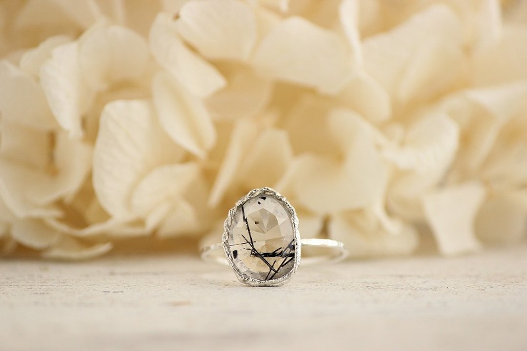 SALE silver tourmaline in quartz silver ring - 戒指 - 宝石 黑色