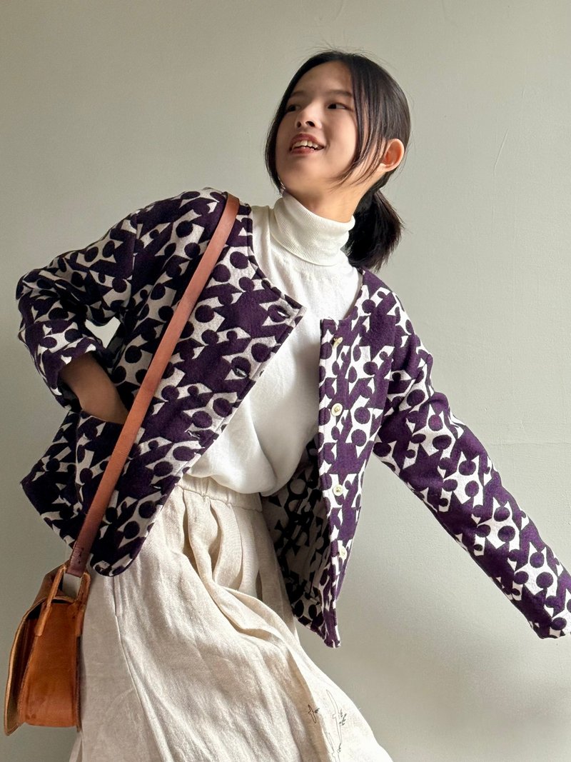 冬日保罗克利/紫色系色织抽象几何图案双层羊毛料圆领短版外套 - 女装休闲/机能外套 - 羊毛 紫色