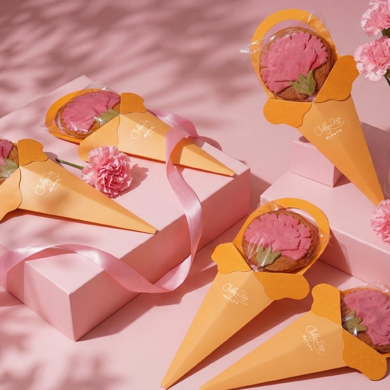 【常温物流/寄送&店取】母亲节预购限定 五束组康乃馨莓果花束软 - 零食/点心 - 新鲜食材 粉红色