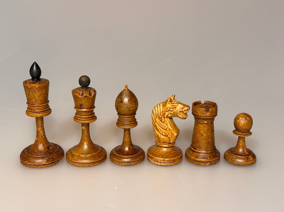 最稀有的俄罗斯苏联国际象棋套装称为 BFI / Vsekokhudozhnik - 桌游/玩具 - 木头 黑色