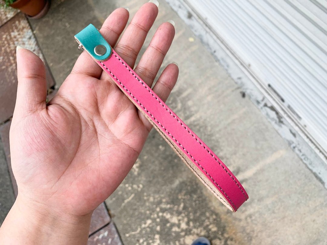 BELT Pounding Candy Pink Belt Stitch Strap Keychain OK BSS-PT-H - 挂绳/吊绳 - 真皮 粉红色