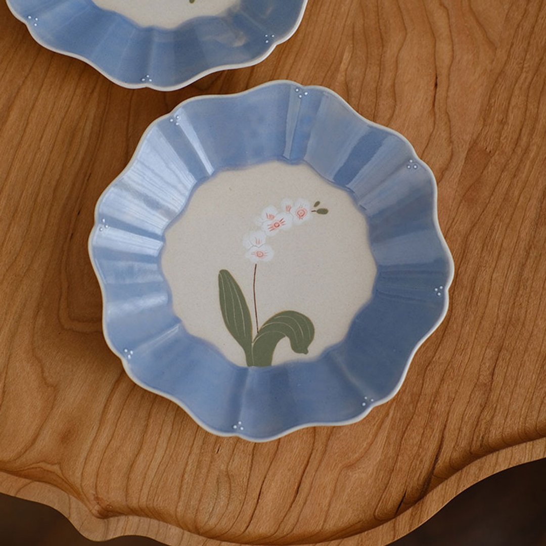 日式蝴蝶蘭陶瓷小盤 / 原創點心碟 / 高顏值家用 - 盘子/餐盘/盘架 - 瓷 蓝色