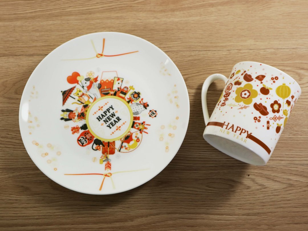 新年快乐骨瓷杯盘组 新年贺礼 高贵礼品 - 其他杯子 - 瓷 红色