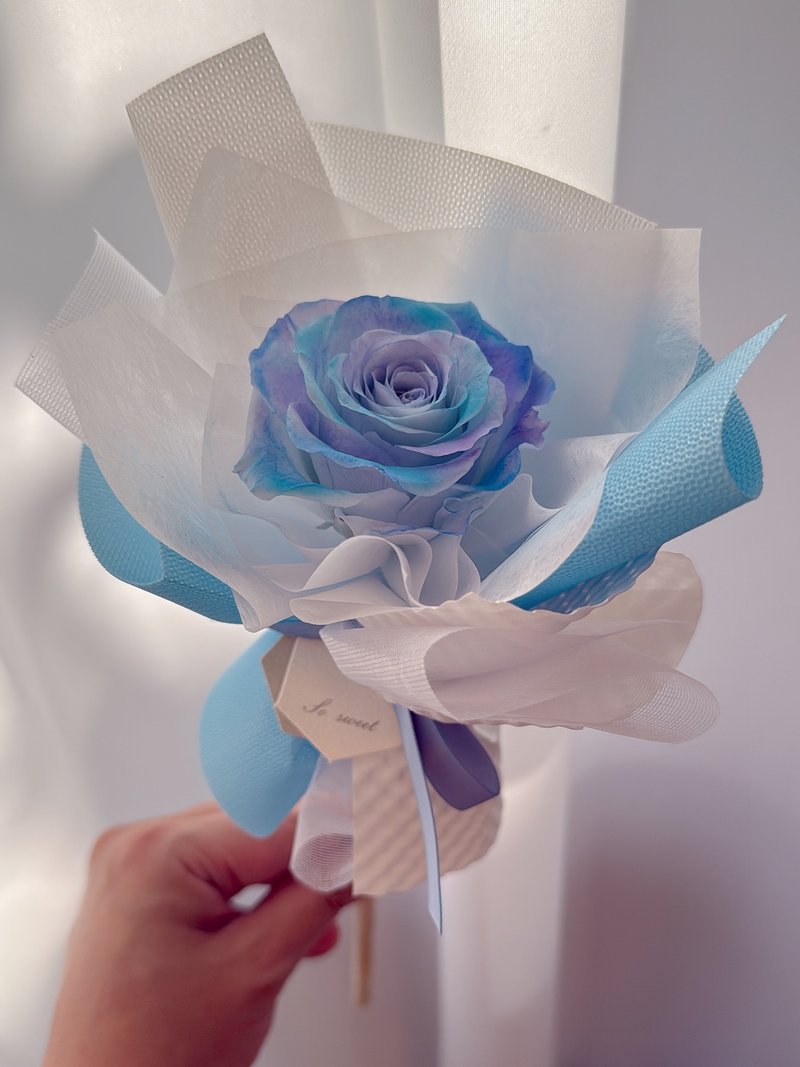 独家人鱼玫瑰单朵花束 附提袋 - 干燥花/捧花 - 植物．花 蓝色