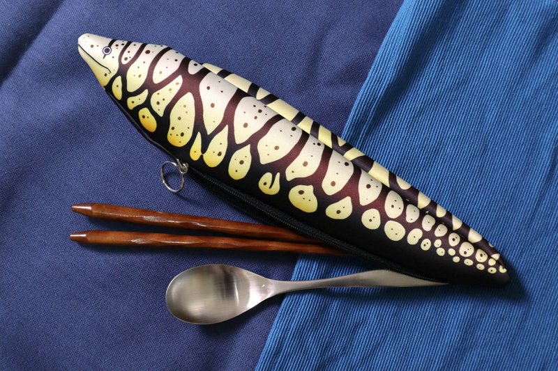 豆腐鲨点点 spot whale shark 海鳗收纳包-黄色款 (餐具袋/笔袋) - 收纳用品 - 其他人造纤维 