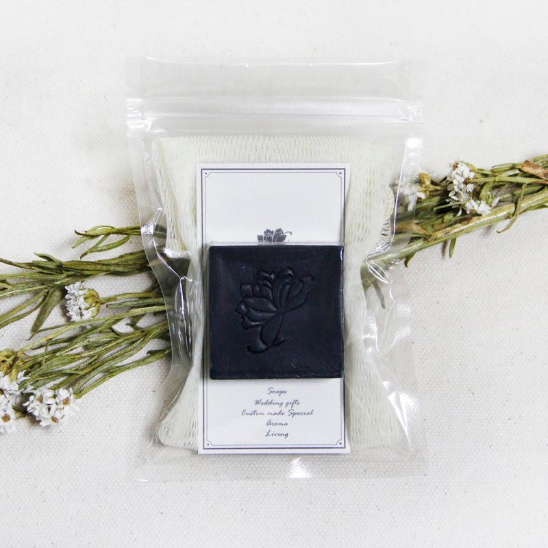 【售完待补】雪松墨炭皂 28g + 起泡袋 - 肥皂/手工皂 - 植物．花 黑色