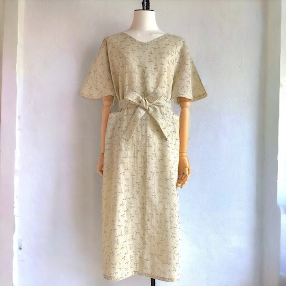 Pinkoi 代购 - Pinkoi 代购服务 - 宽袖连身洋装【含运】和服改造 附绑带 米色 - 洋装/连衣裙 - 棉．麻 卡其色
