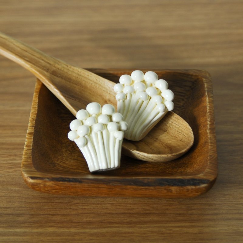 蘑菇造型胸针【订制商品】 - 胸针 - 粘土 白色
