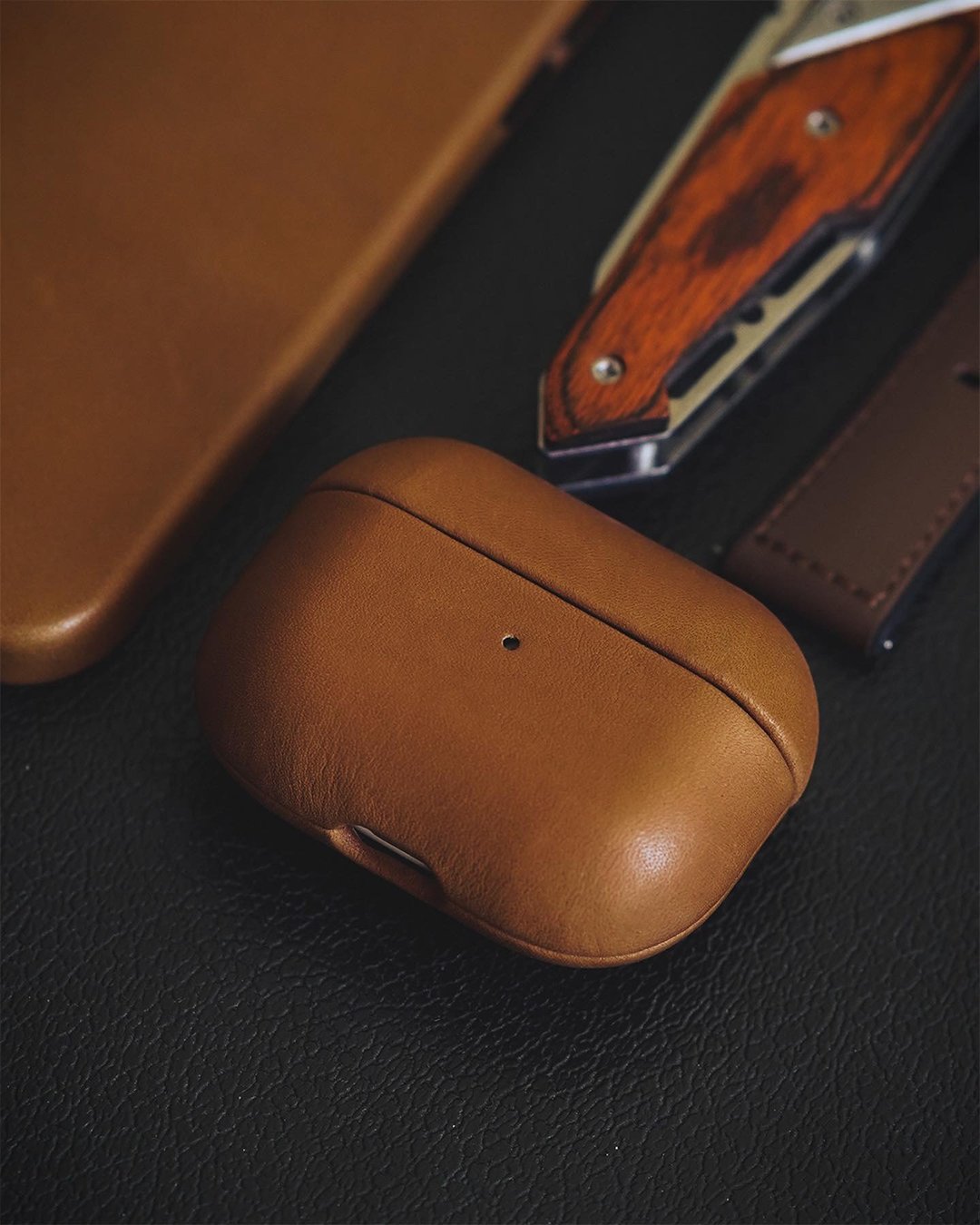 Lussoloop Barenia 皮革 AirPods 保护套 - 耳机收纳 - 真皮 