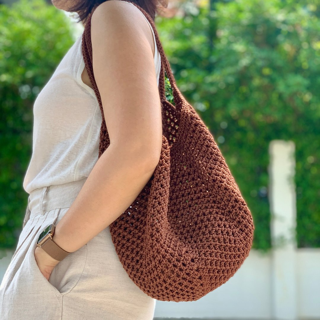 Linen Crochet Tote Bag in Red Bean Brown Color  手工钩针编织 - 手提包/手提袋 - 聚酯纤维 咖啡色