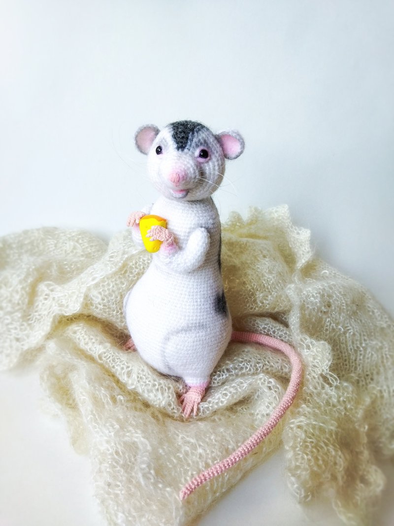 Amigurumi动物鼠玩具钩针图案英文pdf。 毛绒玩具鼠教程 - 手工艺教程/工具书 - 其他材质 