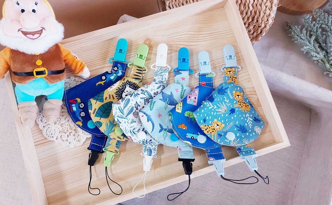 Leodoodoo手作 奶嘴保护套组 (奶嘴链+收纳套) 奶嘴防尘套 奶嘴链 - 奶瓶/奶嘴 - 棉 多色